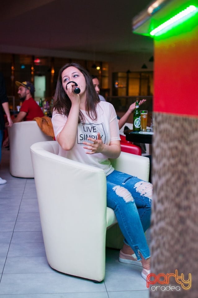 Karaoke Night, 