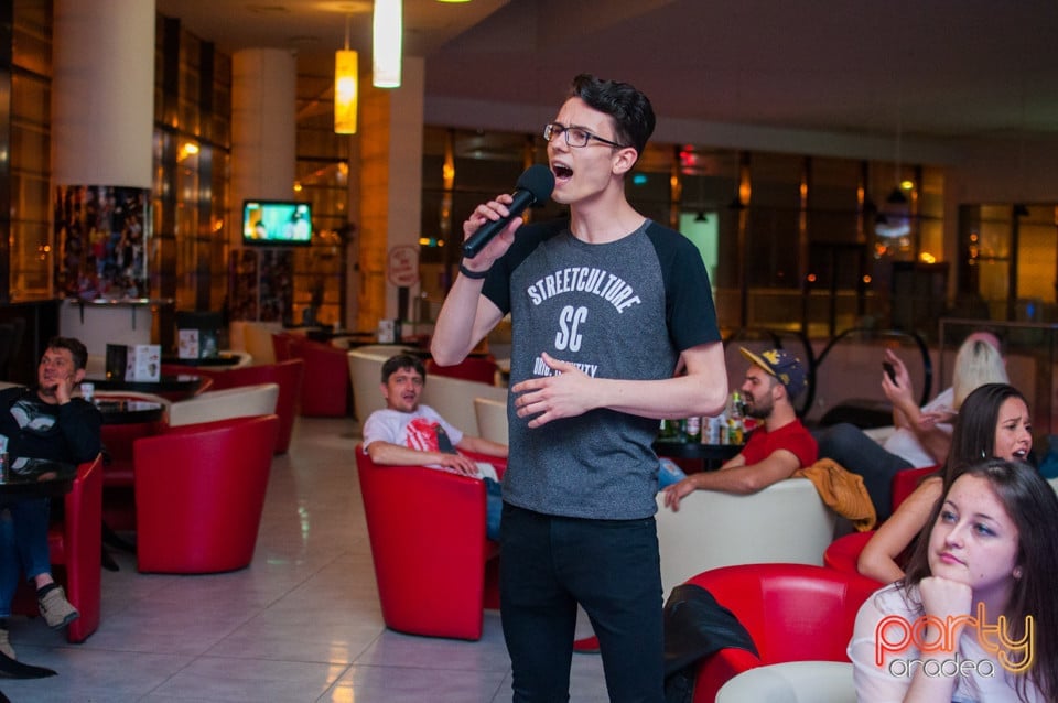 Karaoke Night, 