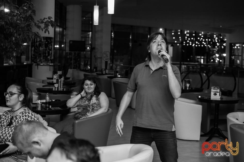Karaoke Night, 