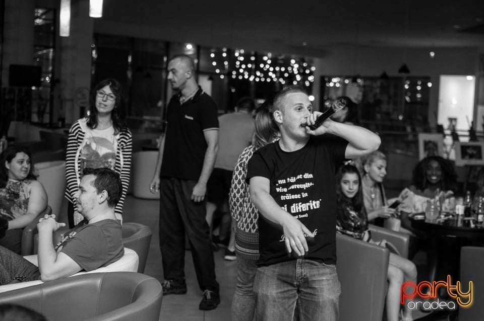 Karaoke Night, 