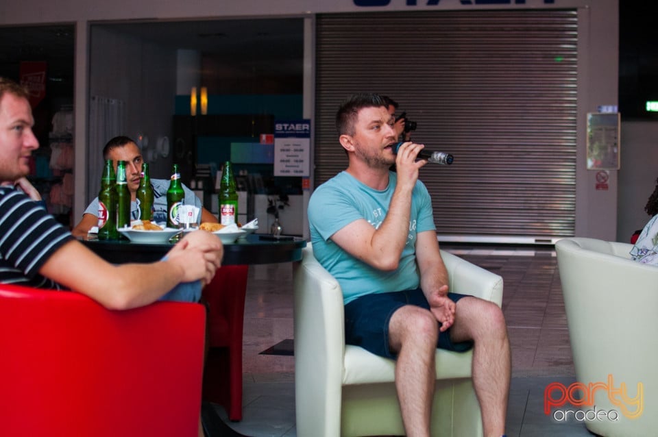 Karaoke Night, 