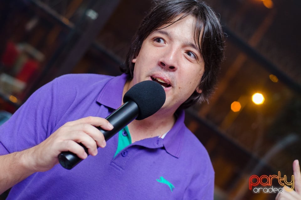 Karaoke Night, 