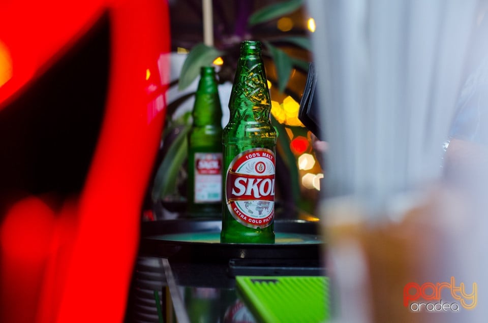 Karaoke Night, 