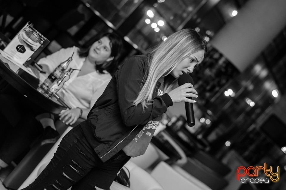 Karaoke Night, 