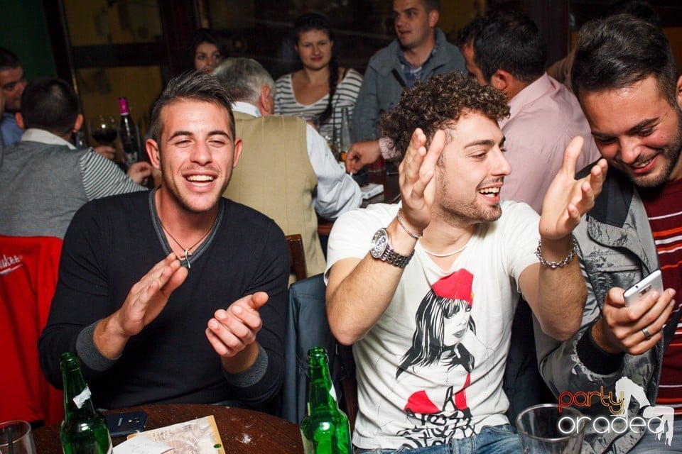 Karaoke night, Green Pub