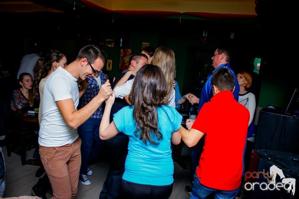 Karaoke night, Green Pub