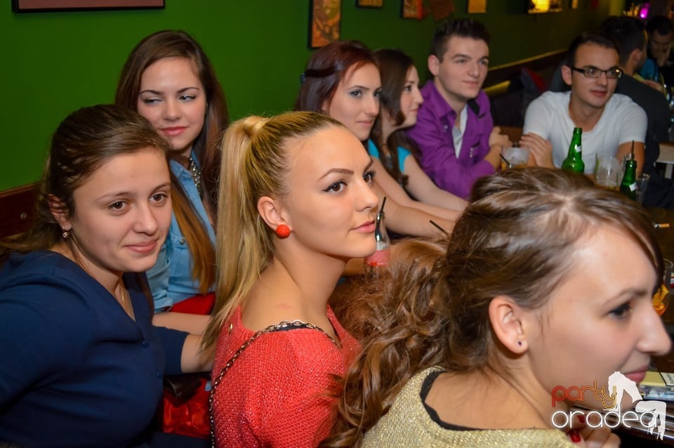 Karaoke night, Green Pub