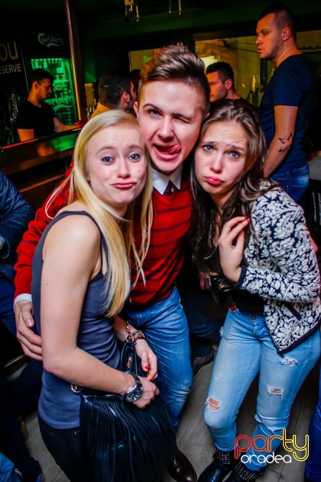 Karaoke night, Green Pub