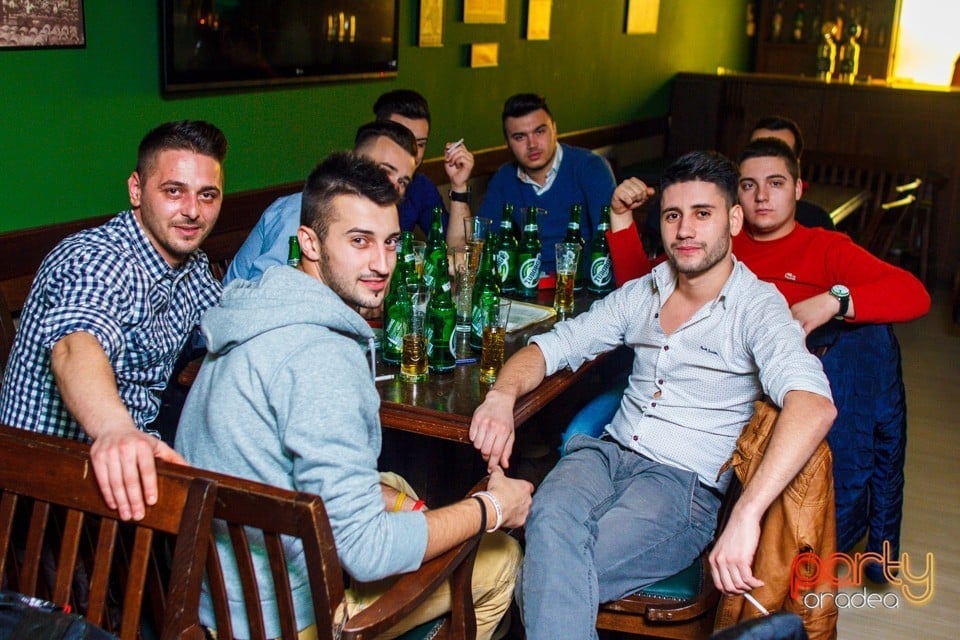 Karaoke night, Green Pub