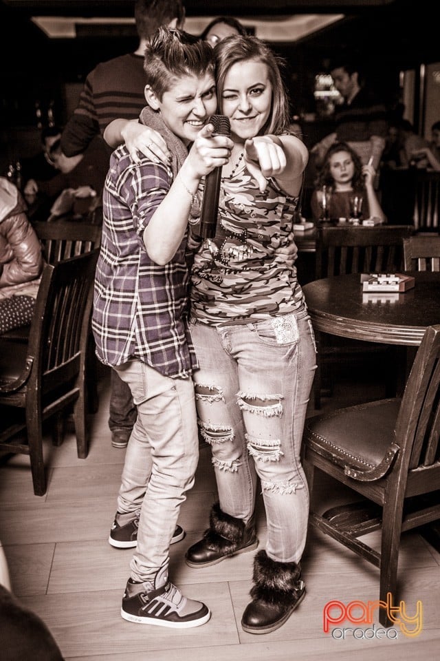 Karaoke night, Green Pub