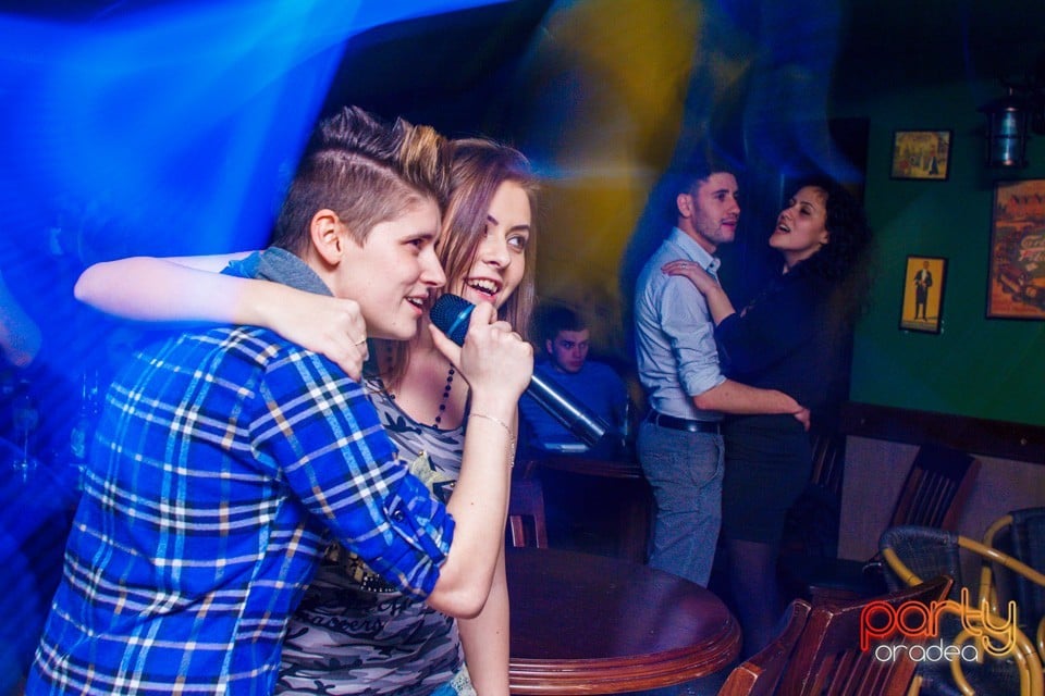 Karaoke night, Green Pub
