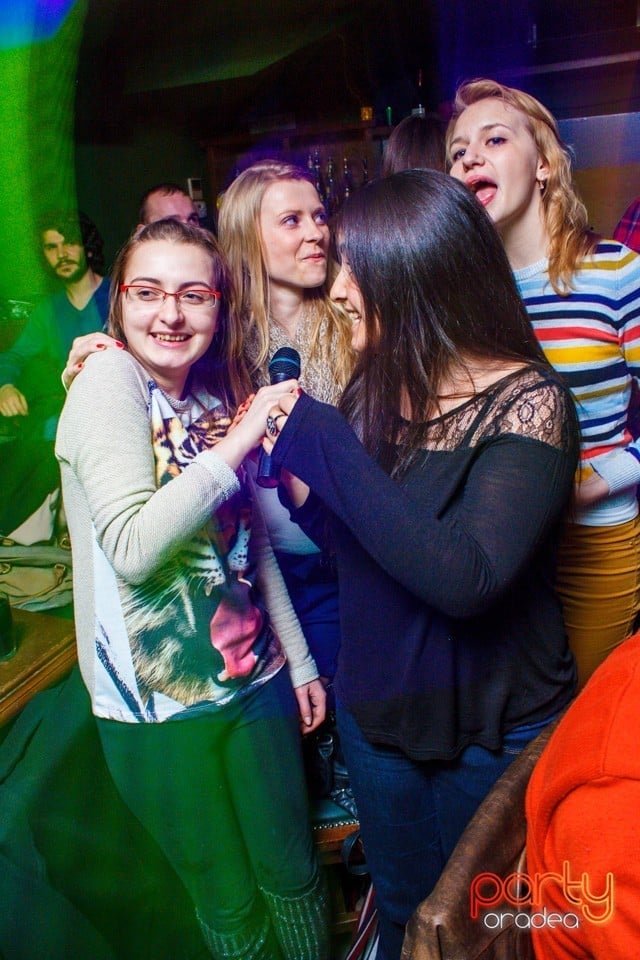 Karaoke night, Green Pub