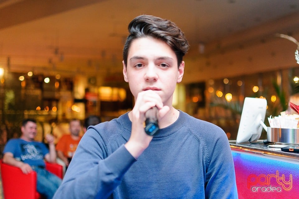 Karaoke Night, 