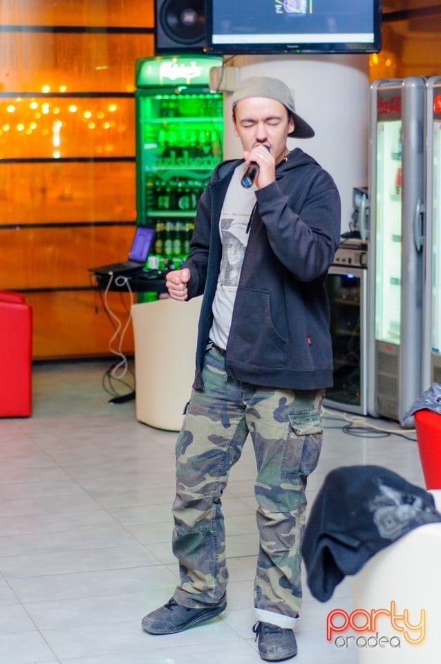 Karaoke Night, 