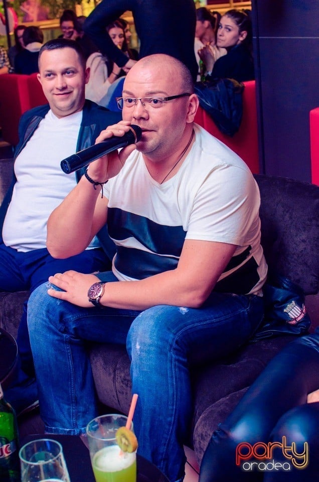 Karaoke Night, Billy Art Club