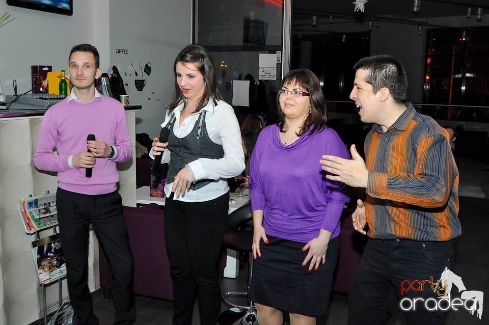 Karaoke Party @ Blondy's Art Café, 