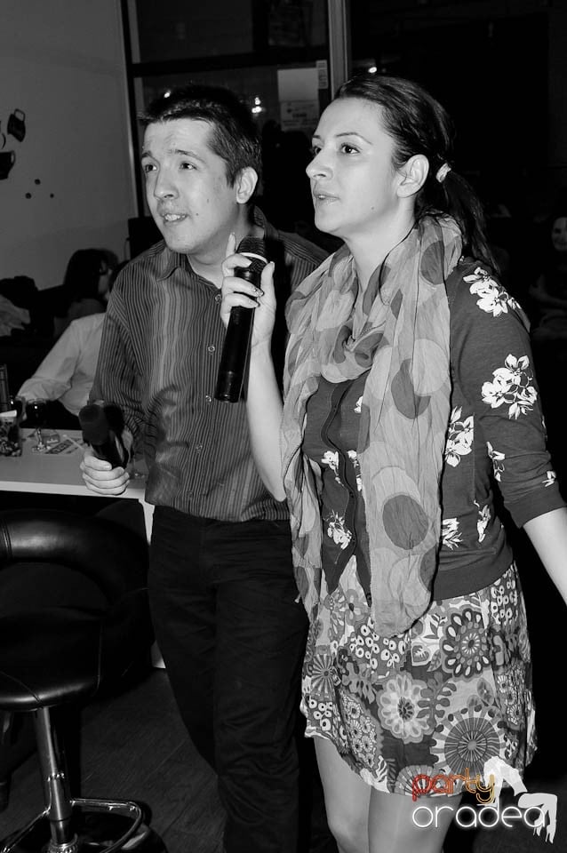 Karaoke Party @ Blondy's Art Café, 