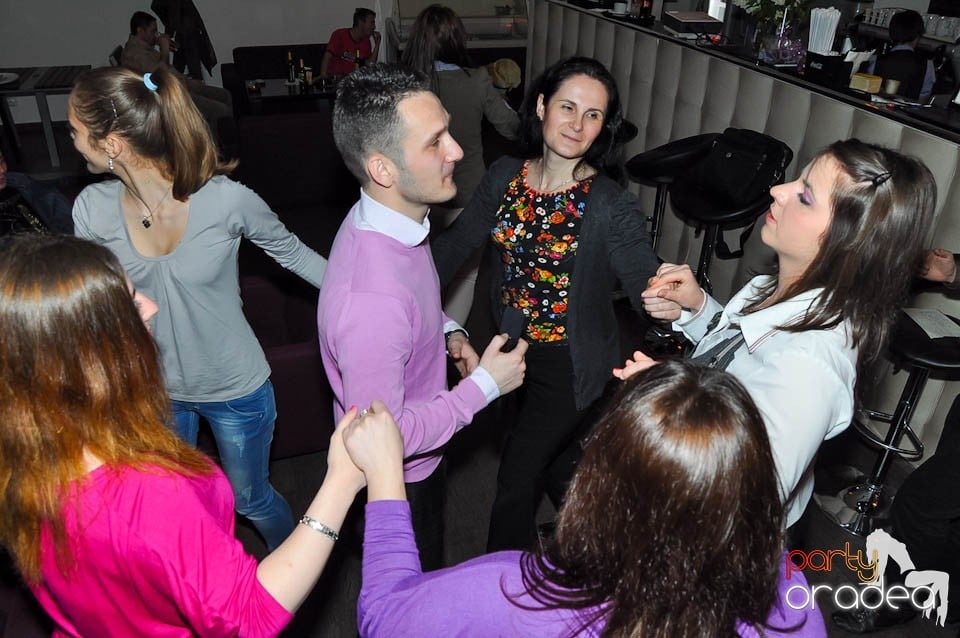 Karaoke Party @ Blondy's Art Café, 