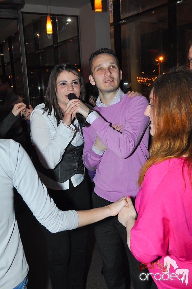 Karaoke Party @ Blondy's Art Café, 