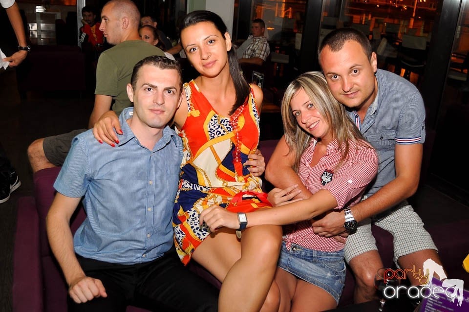 Karaoke Party în Blondy's Art Café, 