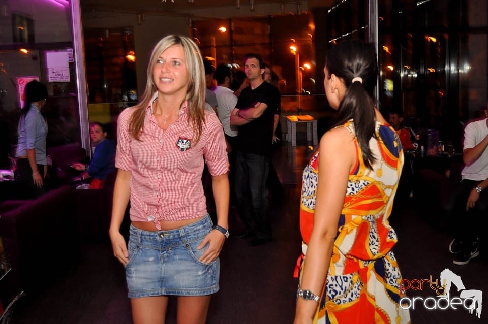 Karaoke Party în Blondy's Art Café, 