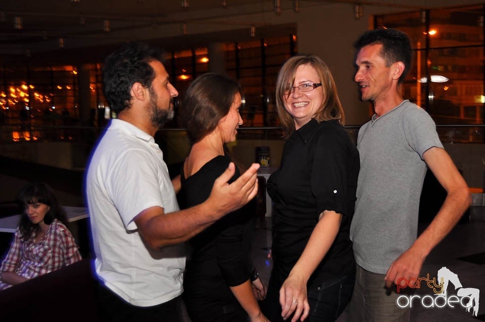 Karaoke Party în Blondy's Art Café, 