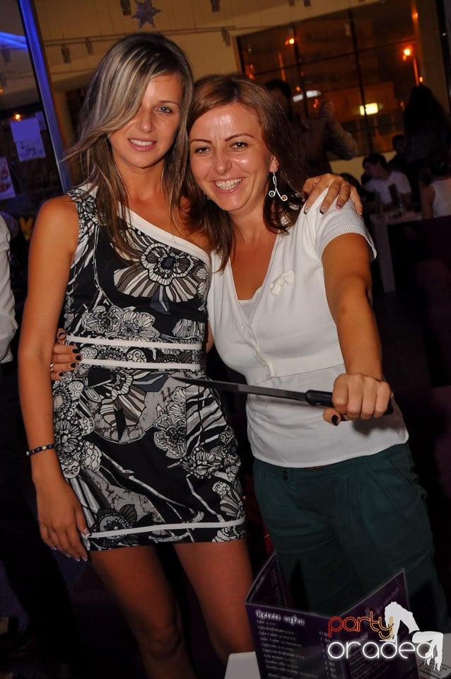 Karaoke Party în Blondy's Art Café, 