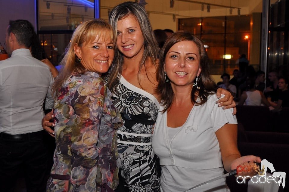 Karaoke Party în Blondy's Art Café, 