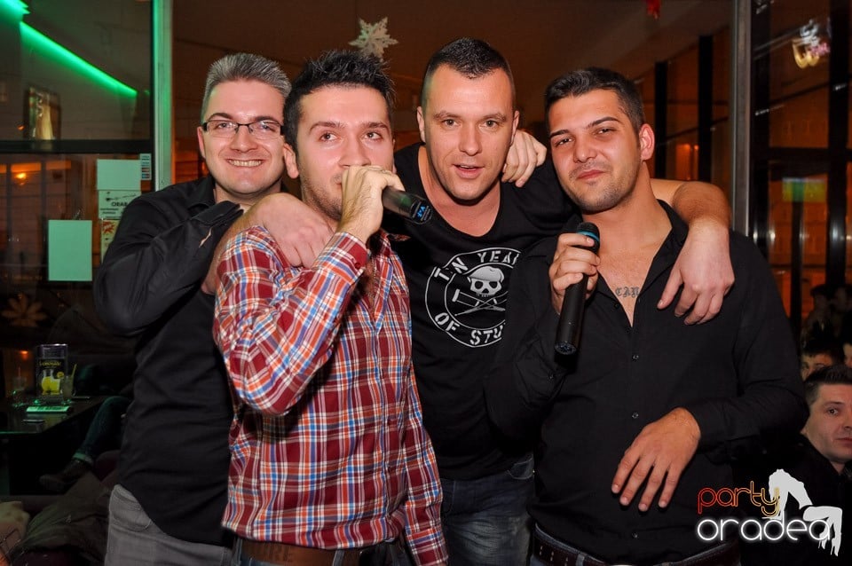 Karaoke Party în Blondy's Art Café, 