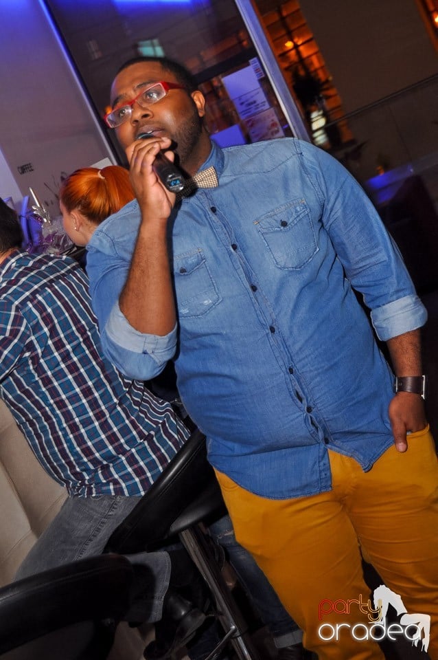 Karaoke Party în Blondy's Art Café, 