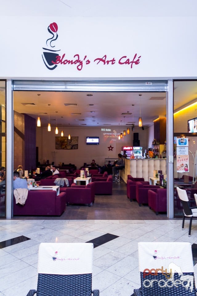 Karaoke Party în Blondy's Art Cafe, 