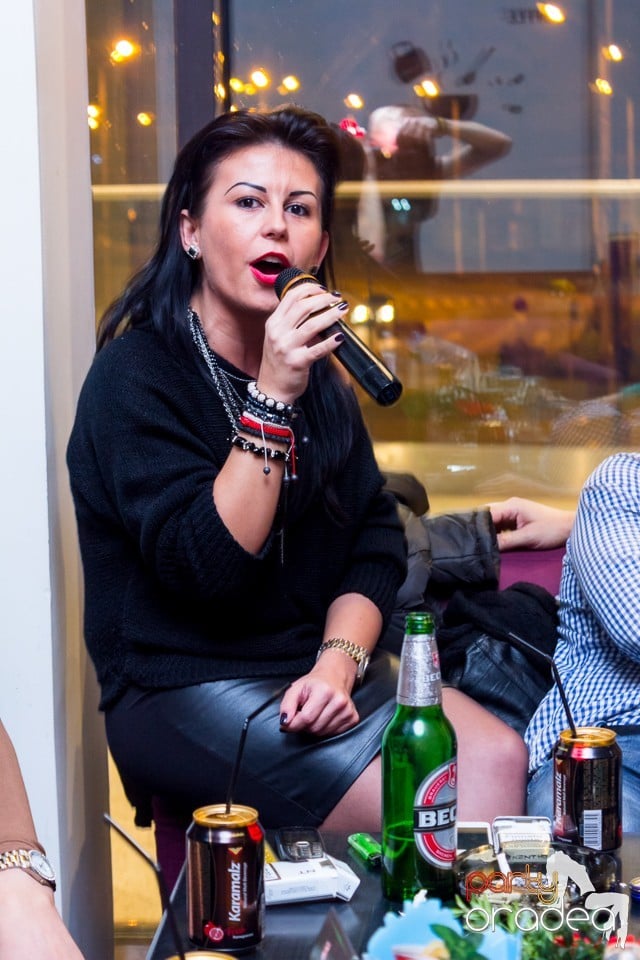 Karaoke Party în Blondy's Art Cafe, 