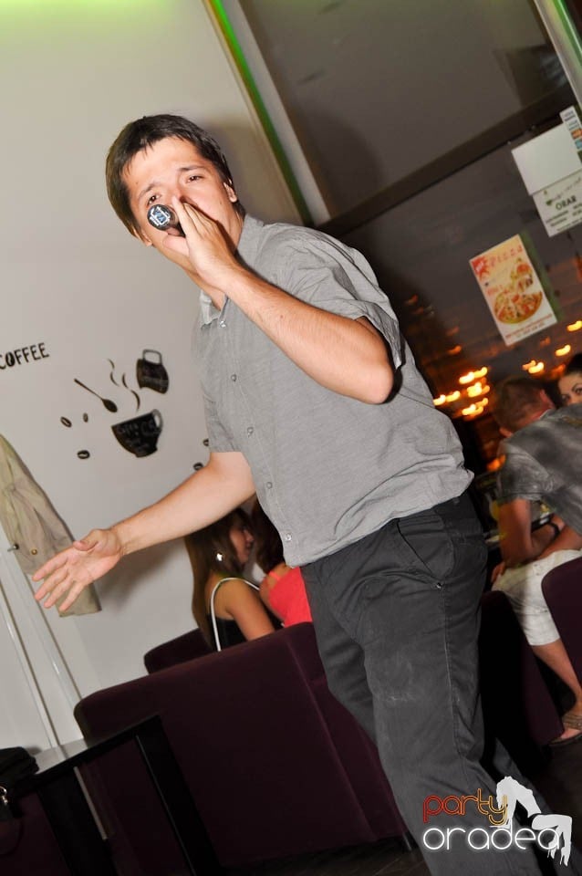 Karaoke Party în Blondy's, 