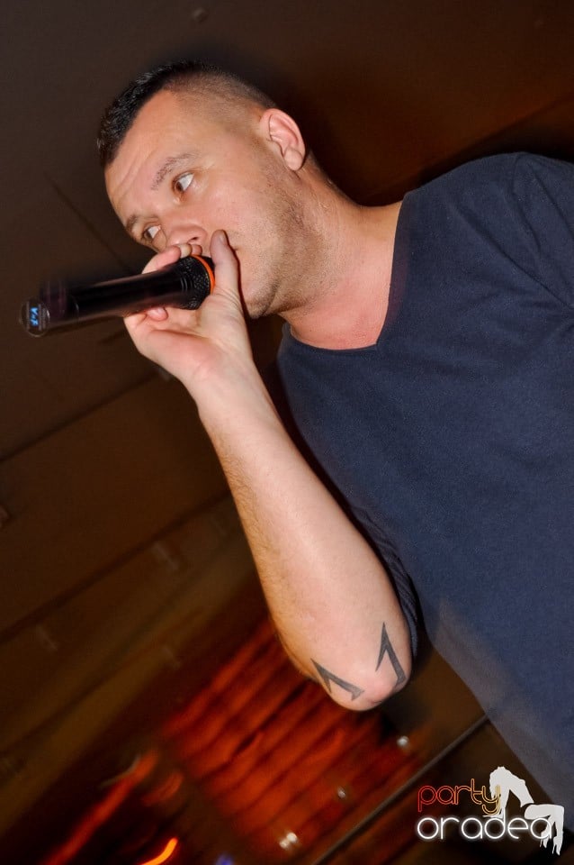 Karaoke Party în Blondy's, 