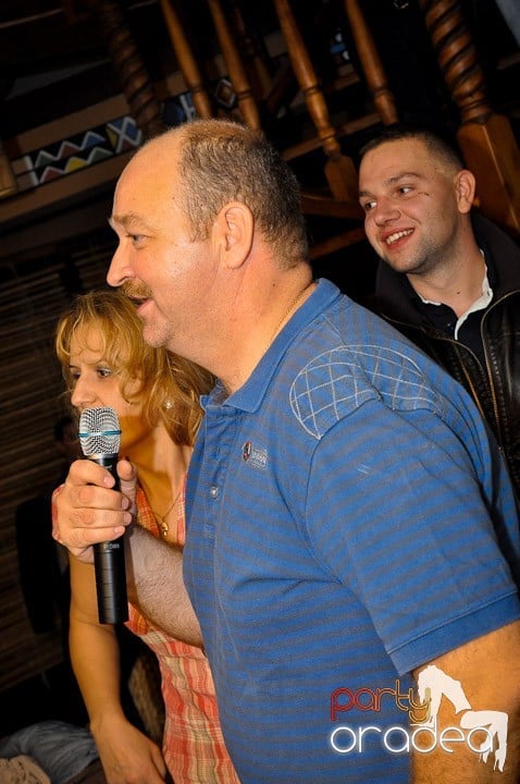 Karaoke Party în Zulu, Zulu Caffe