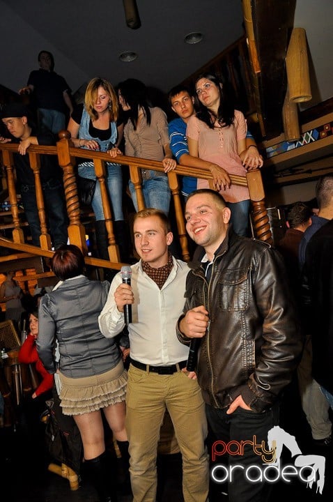 Karaoke Party în Zulu, Zulu Caffe