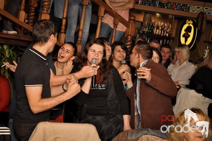 Karaoke Party în Zulu, Zulu Caffe