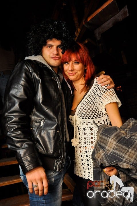 Karaoke Party în Zulu, Zulu Caffe