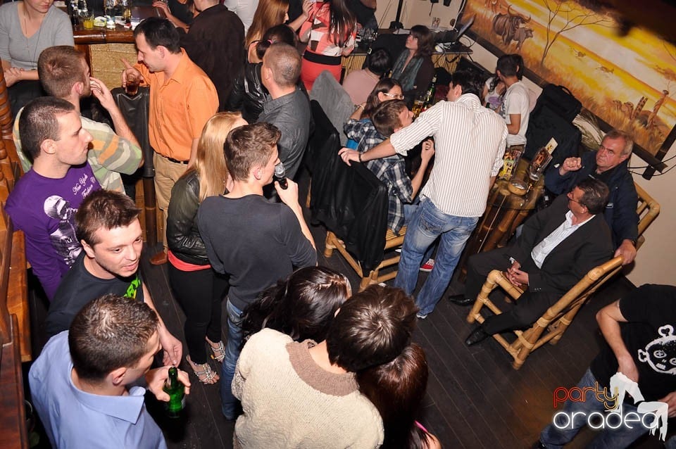 Karaoke Party în Zulu, Zulu Caffe