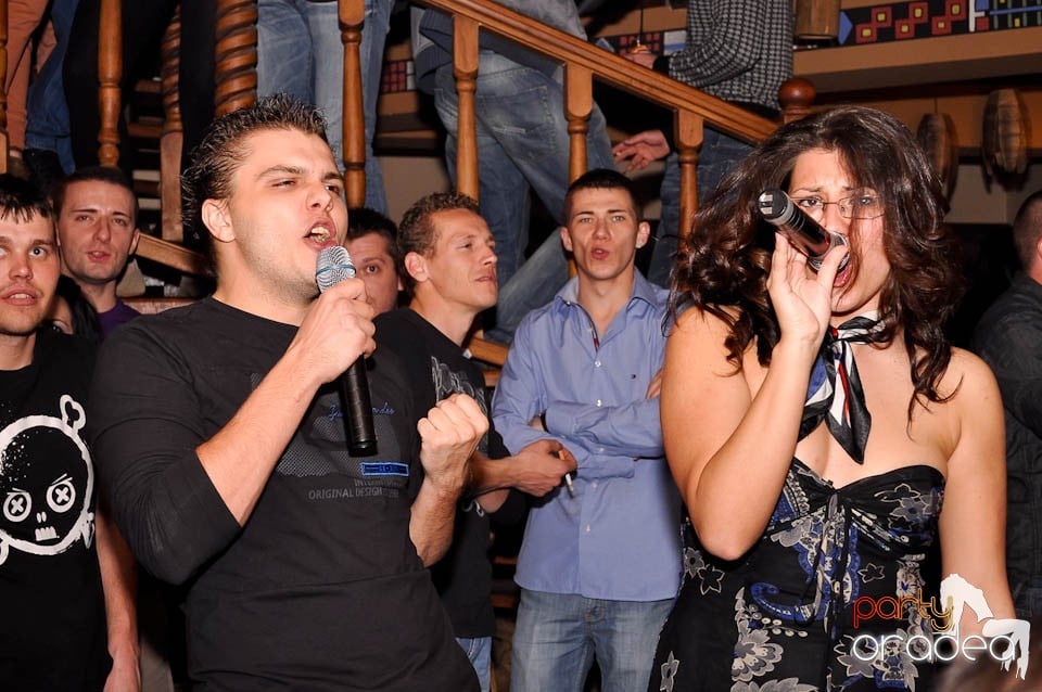 Karaoke Party în Zulu, Zulu Caffe