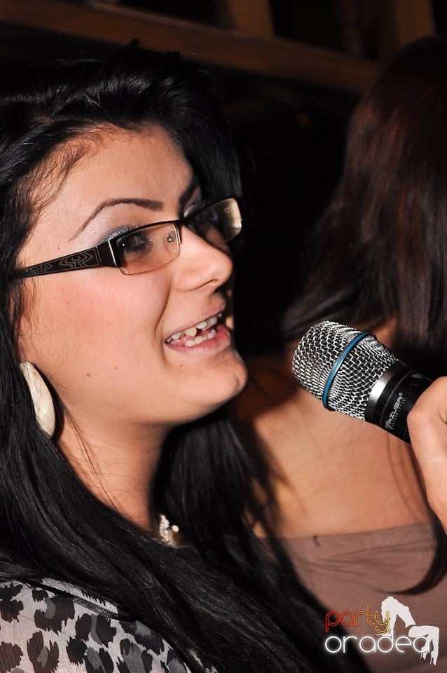 Karaoke Party în Zulu, Zulu Caffe