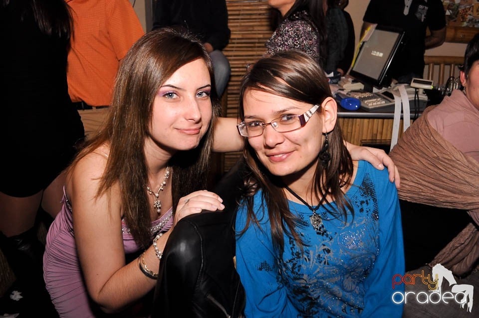 Karaoke Party în Zulu, Zulu Caffe