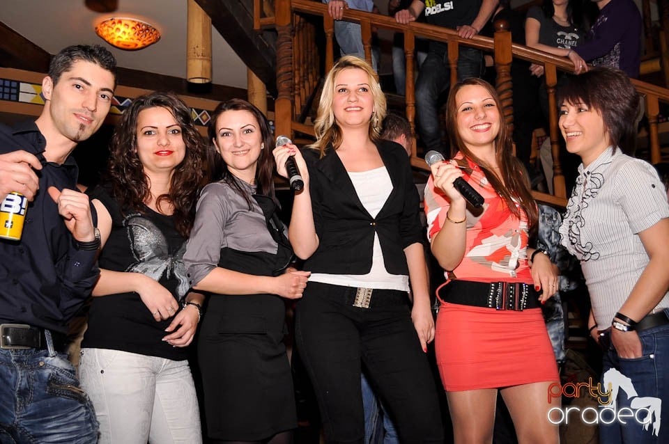 Karaoke Party în Zulu, Zulu Caffe