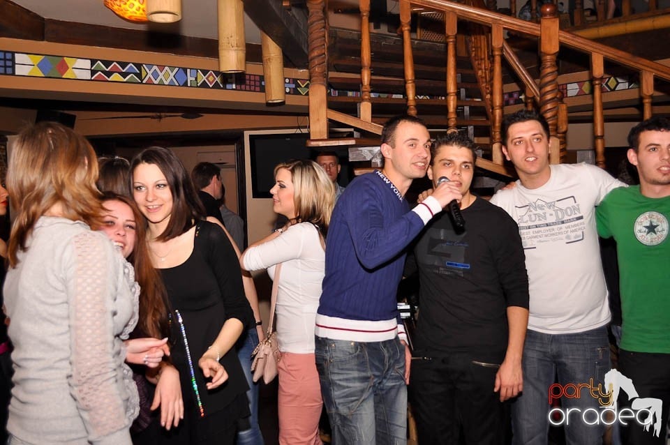 Karaoke Party în Zulu, Zulu Caffe