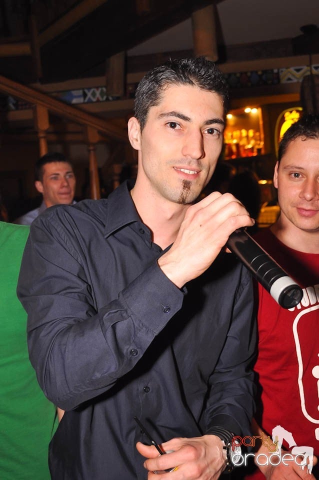 Karaoke Party în Zulu, Zulu Caffe