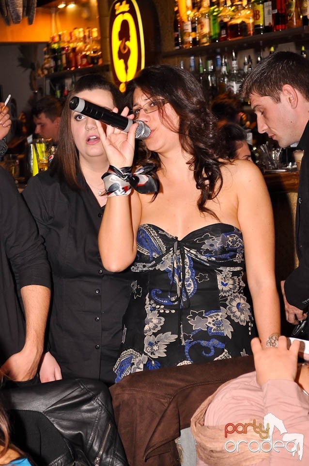 Karaoke Party în Zulu, Zulu Caffe