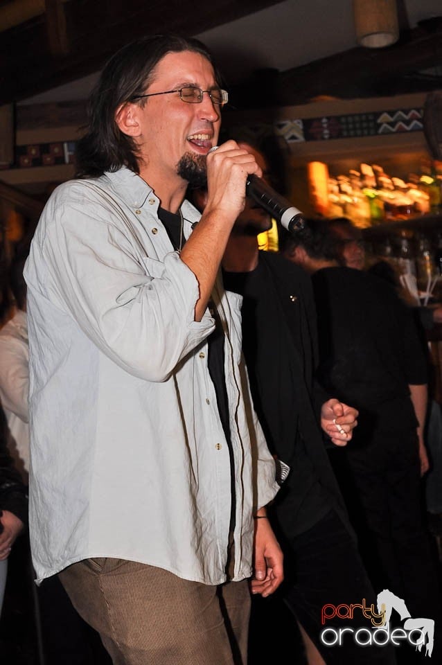 Karaoke Party în Zulu, Zulu Caffe