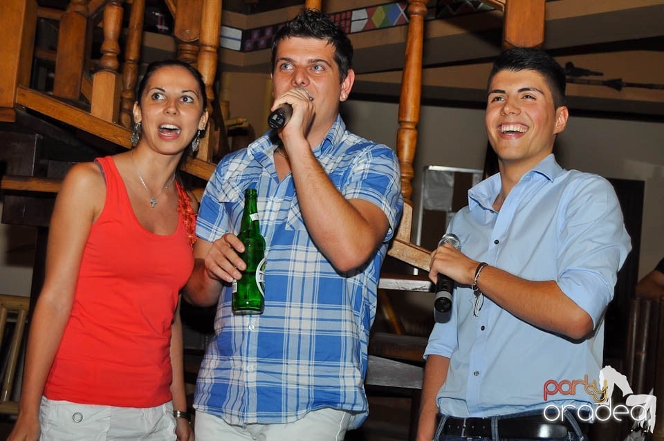 Karaoke Party în Zulu, Zulu Caffe