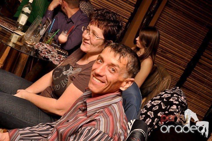 Karaoke Party în Zulu, Zulu Caffe