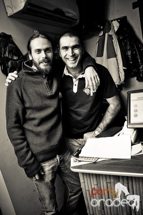 Karaoke Party în Zulu, Zulu Caffe